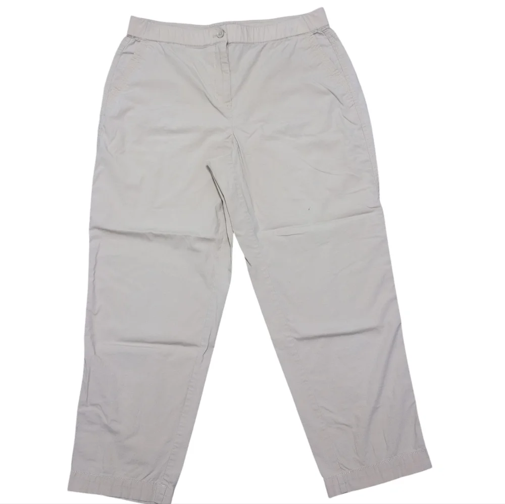 Chicos Pull On Khaki Straight Leg‎ Ankle Or Cropped Pants Size 1(8) Lightweight